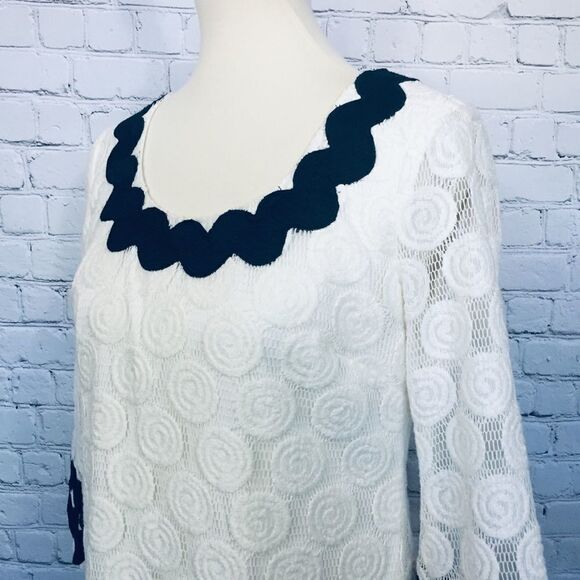 PHOEBE COUTURE CROCHET LACE DRESS - Picture 2 of 8